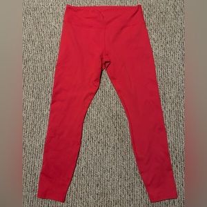 Women’s pink active leggings